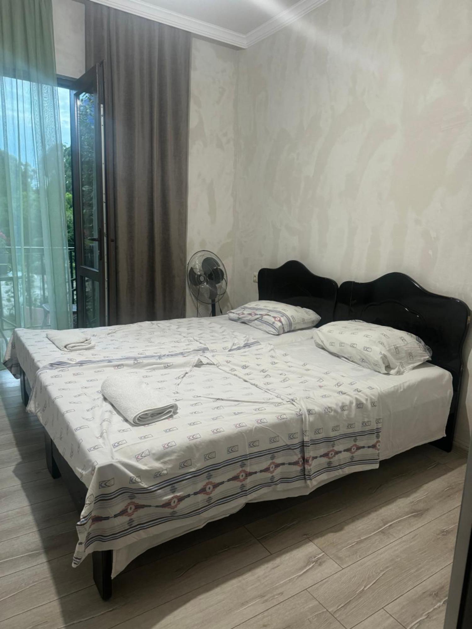 Family Hotel Our House تسيكهيسدزيري المظهر الخارجي الصورة